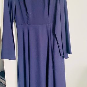 Has tags classy Doesn’t fit